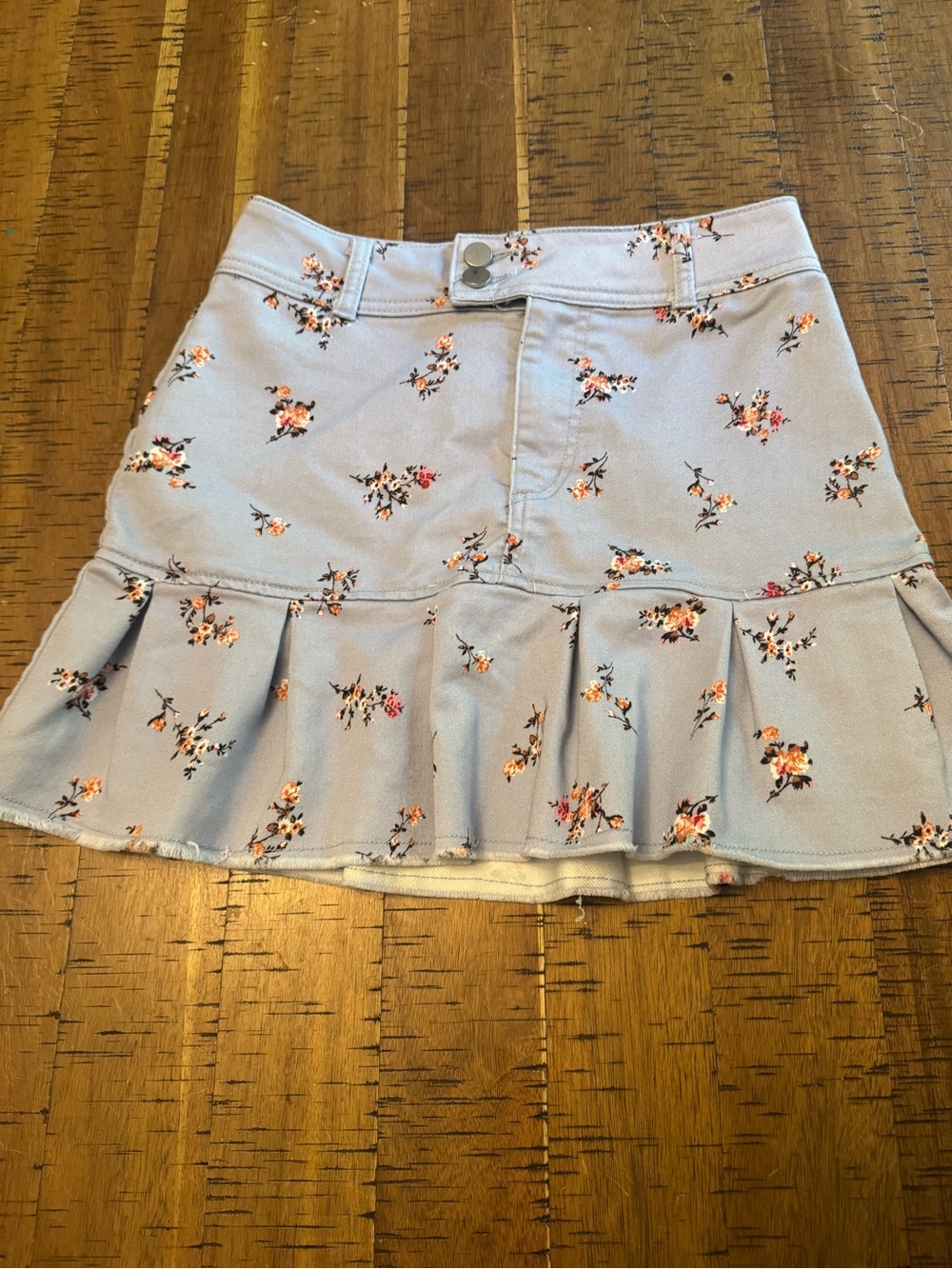 Tinseltown Light Blue Floral Ruffle Mini Skirt